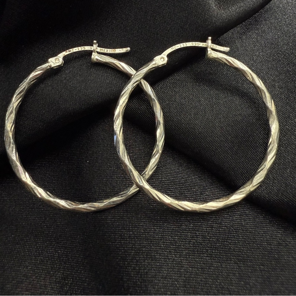 925 Sterling Silver Twisted Hoop Earrings – Mexico Artisan MC-235
